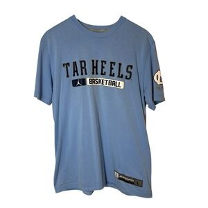 Nike Men's North Carolina Tar Heels Jordan Team Issue Large Blue Basketball